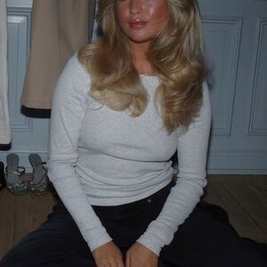 Djerf Avenue Light Gray Ribbed Long Sleeve Top